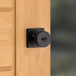 Kwikset Pismo Square Matte Black Keyed Entry Door Knob featuring SmartKey Security -Kwikset Sales Shop kwikset entry door knobs 740psksqt514smt 44 1000