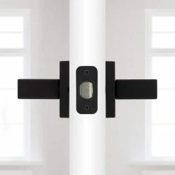 Kwikset Singapore Square Matte Black Bed/Bath Door Handle with Microban and Lock -Kwikset Sales Shop kwikset privacy door handles 730sal514sq6alr 1f 1000