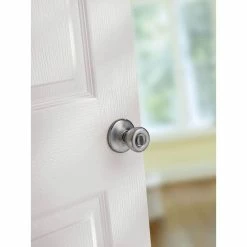 Kwikset Tylo Satin Chrome Privacy Bed/Bath Door Knob with Lock 10 Kwikset Tylo Satin Chrome Privacy Bed/Bath Door Knob with Lock -Kwikset Sales Shop kwikset privacy door knobs 300t 26d 6al rcs 1d 1000